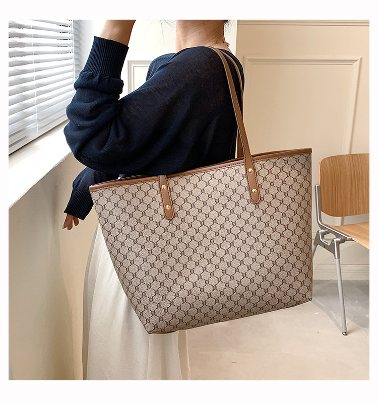 Women Bags In Trend - Luxury Designer big Tote Handbag for