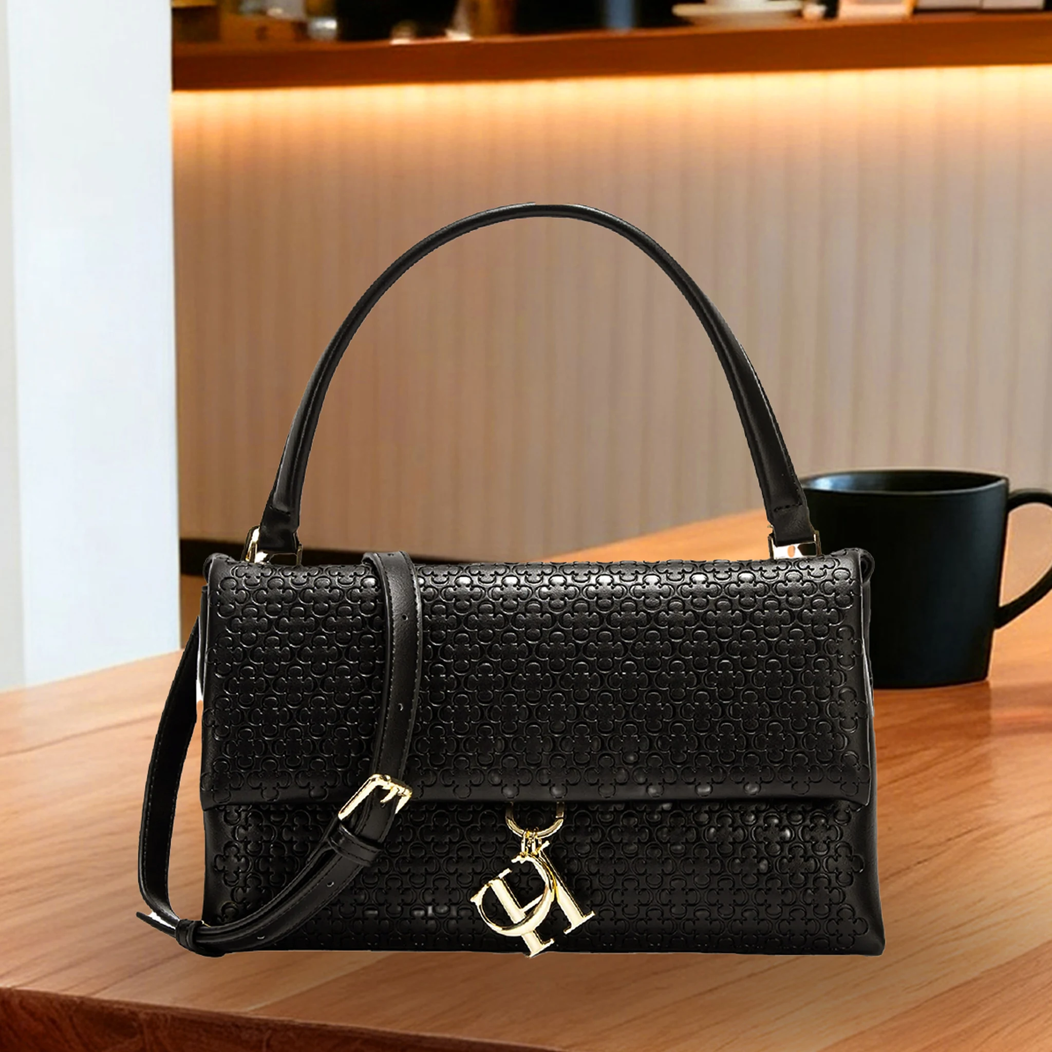 Elegant Handbag Monogram Embos - Women Bags Premium Brands avaliação e preço