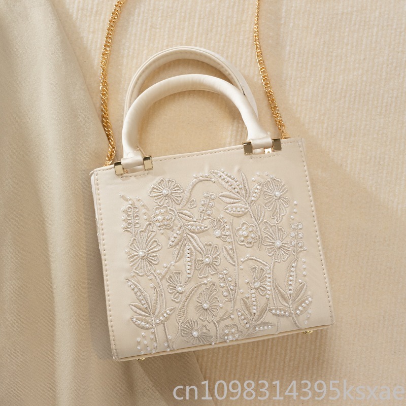 Embroidered Pearl Handbag Vint - Top Handle Structured avaliação e preço