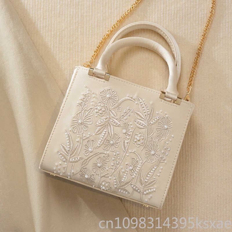 Embroidered Pearl Handbag Vint - Top Handle Structured avaliação e preço