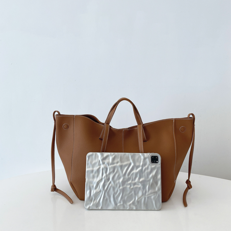 Large Capacity Leather Zipper  - Women Bags In Trend avaliação e preço